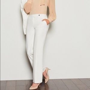 Calvin Klein Classic Fit Straight Leg Luxe Stretch Womens Pants